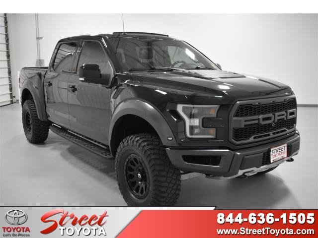 Pre Owned 2017 Ford F 150 Raptor 4wd Crew Cab Pickup For Sale In Amarillo Tx