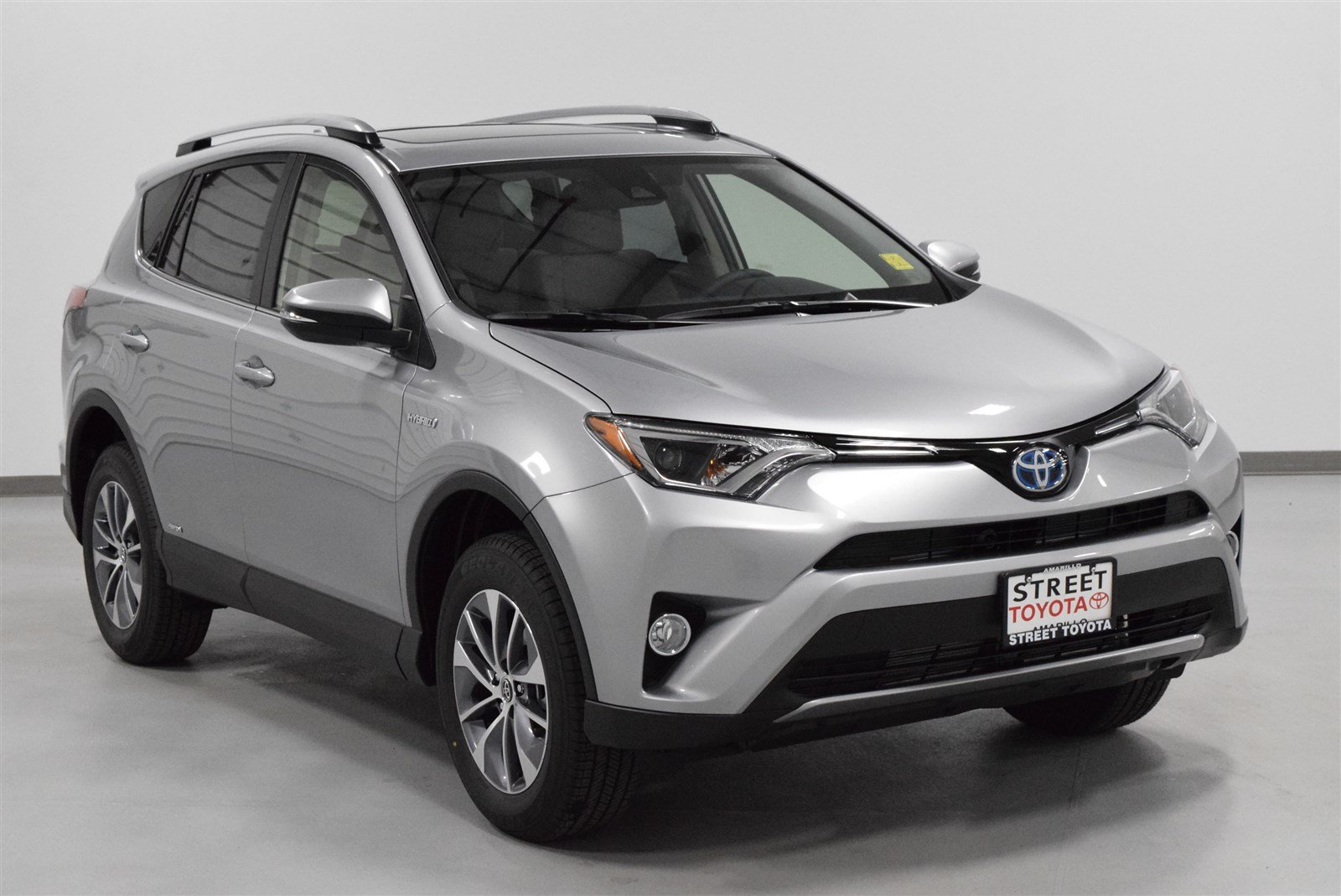 New 2018 Toyota RAV4 Hybrid XLE For Sale Amarillo TX 19420